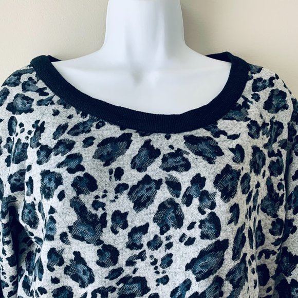🇺🇸 LUCCA COUTURE grey leopard sweatshirt size M - Picture 4 of 8